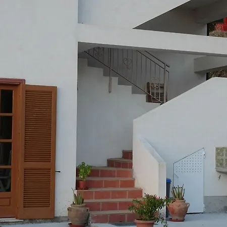 With One Bedroom In Santa Domenica , With Wonderful Sea View Tropea