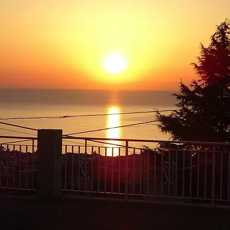 With One Bedroom In Santa Domenica , With Wonderful Sea View Apartment Tropea